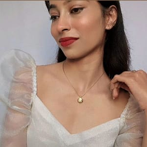 golden shell anti tarnish pendant necklace