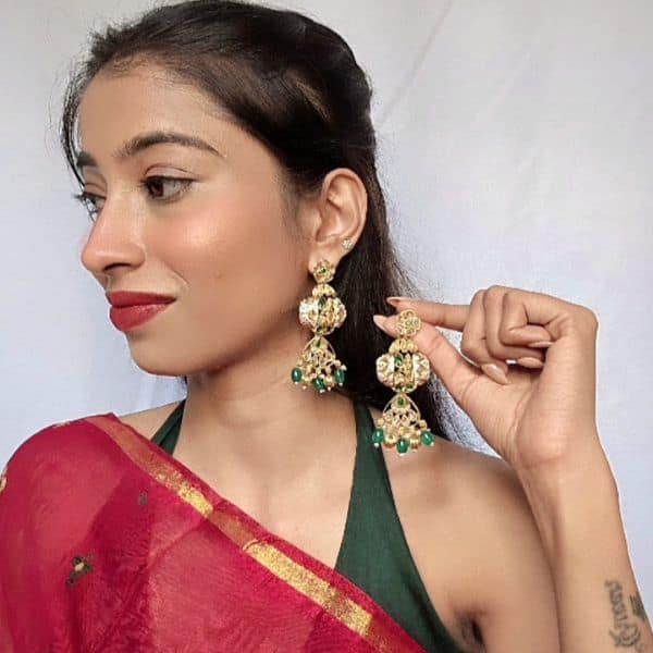 green stone kundan style drop earrings green stone kundan style drop earrings