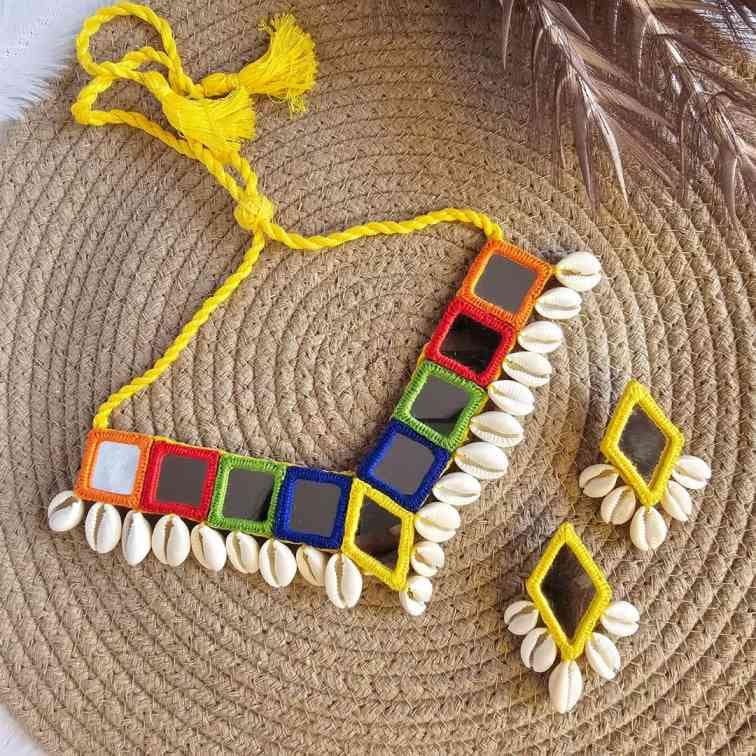 shells & mirrored multi colour necklace set shells & mirrored multi colour necklace set